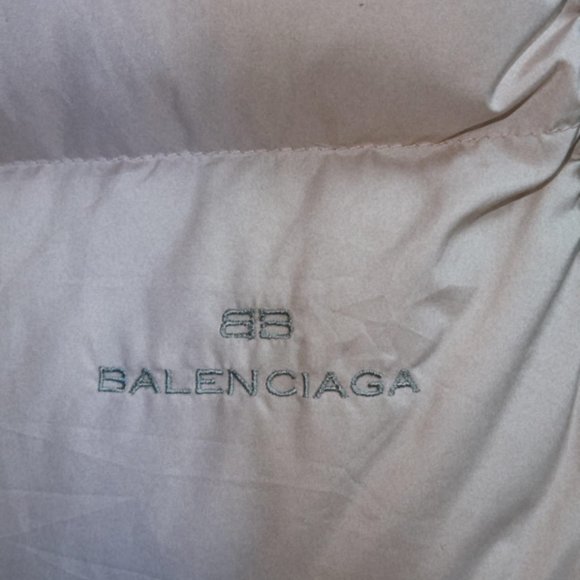Vintage Reversible Balenciaga Sport Vest - Picture 4 of 6